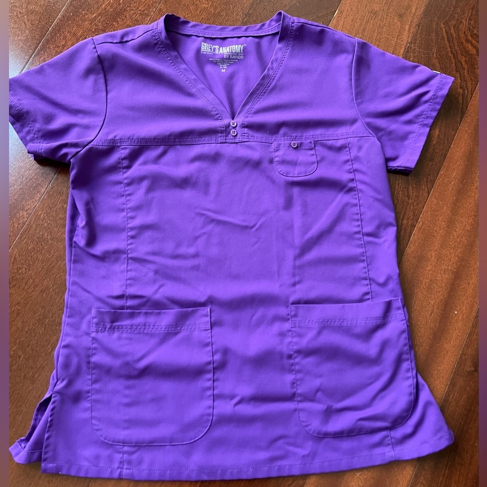 Grey’s Anatomy Tonal Stitch Scrub Top, Purple, Medium, EUC